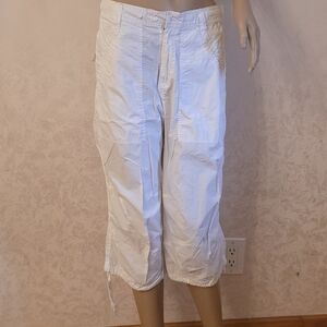 H&M White Capris